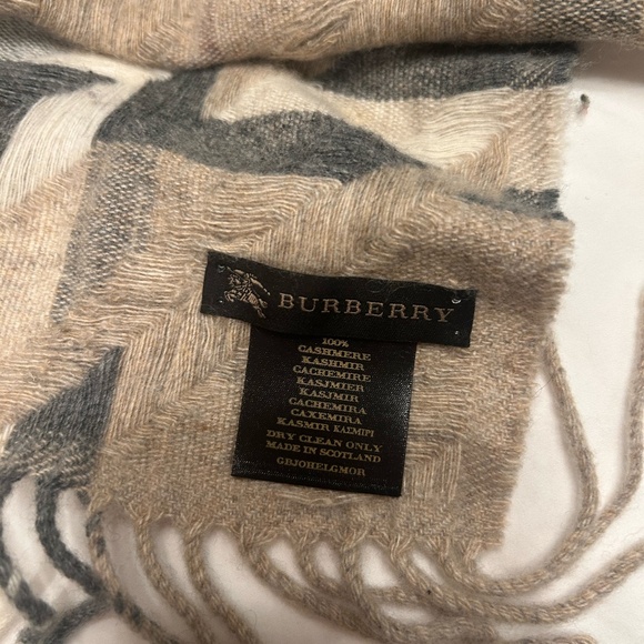 Burberry Cashmere Scarf - Picture 1 of 5